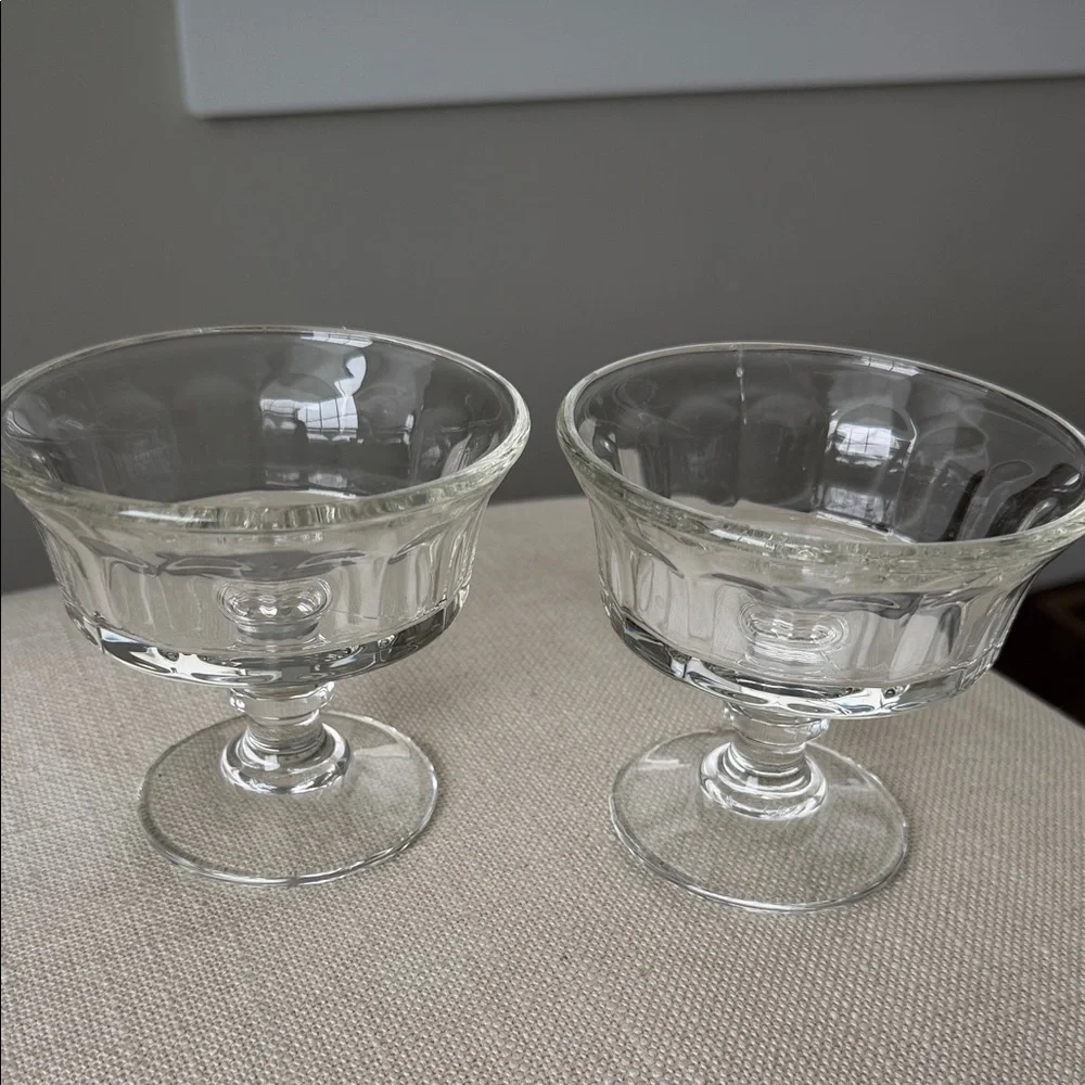 Set of 2 Clear Glass Dessert Coupes